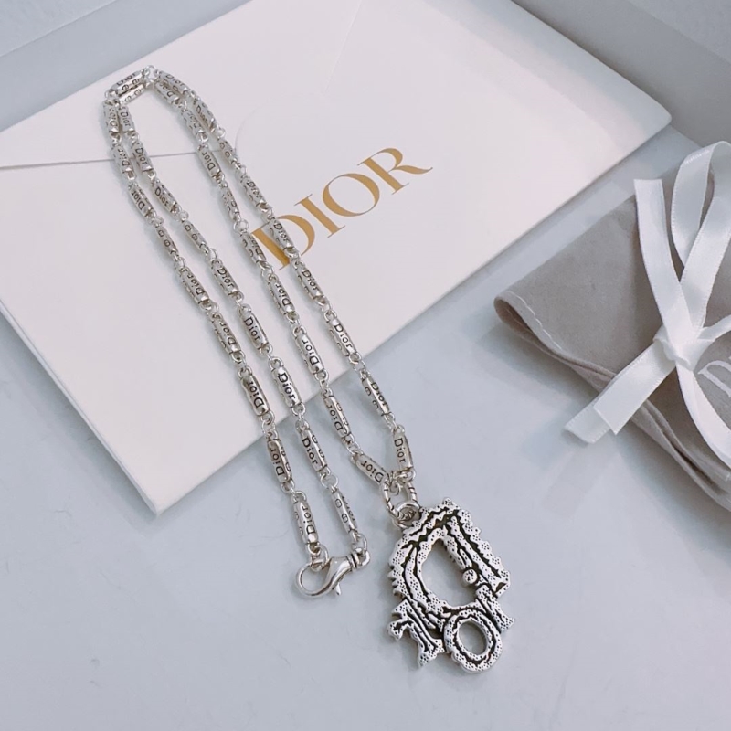 chr1st1an D10r necklaces